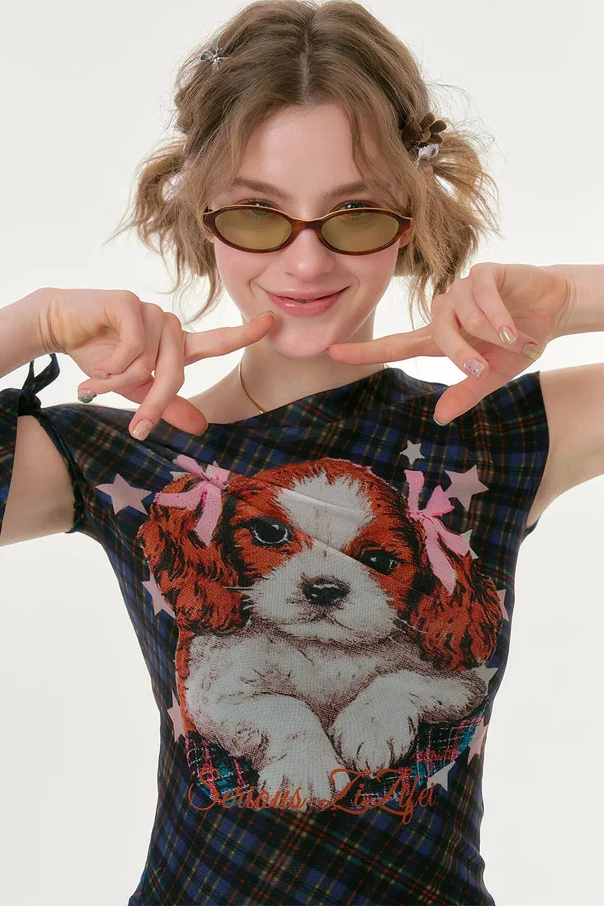 Star Dream Off-Shoulder Plaid T-Shirt