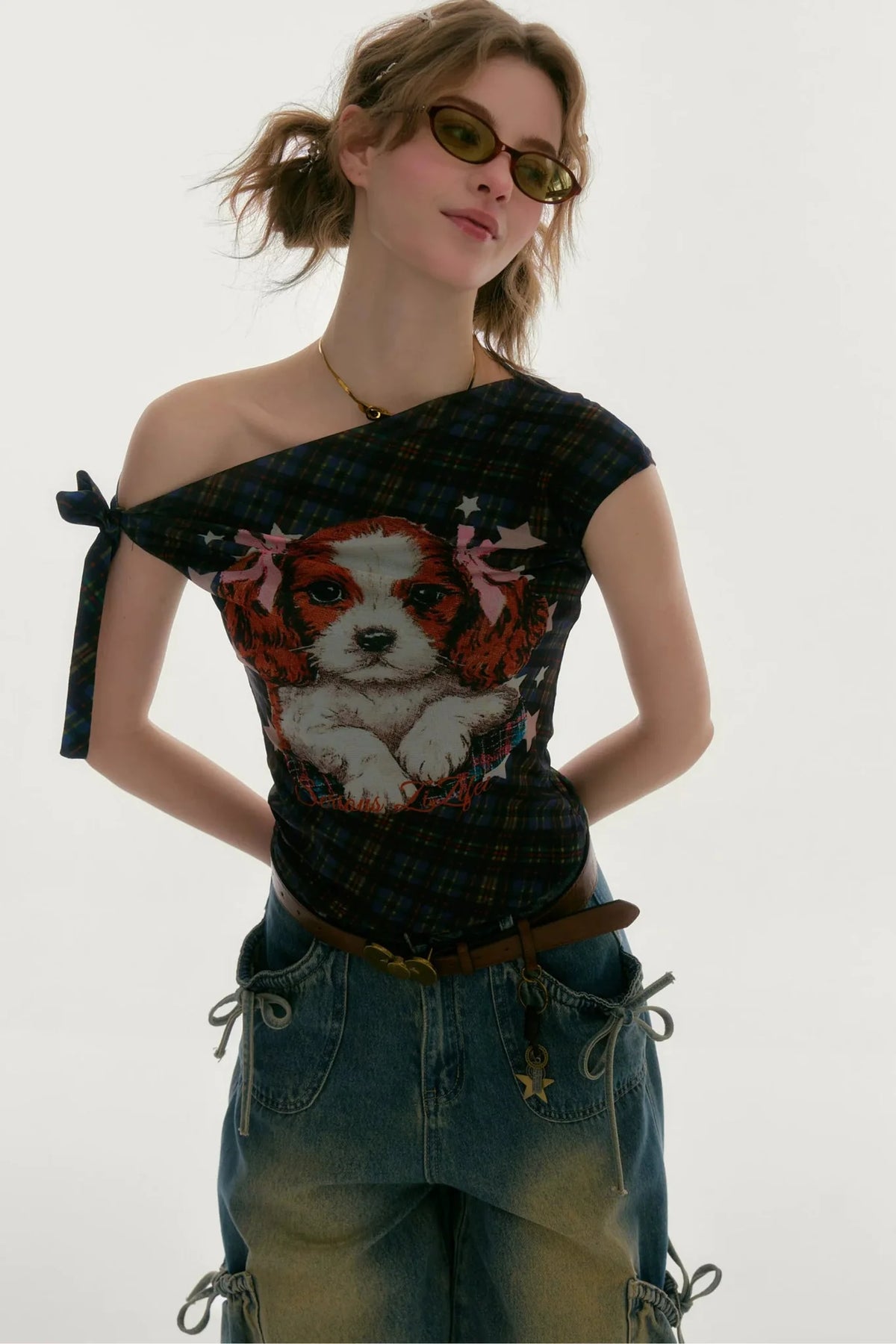 Star Dream Off-Shoulder Plaid T-Shirt
