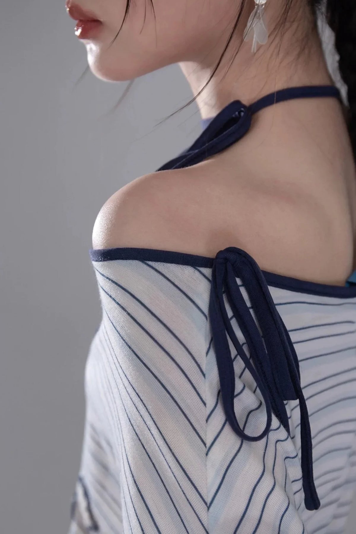 Starfish Off-Shoulder Tee