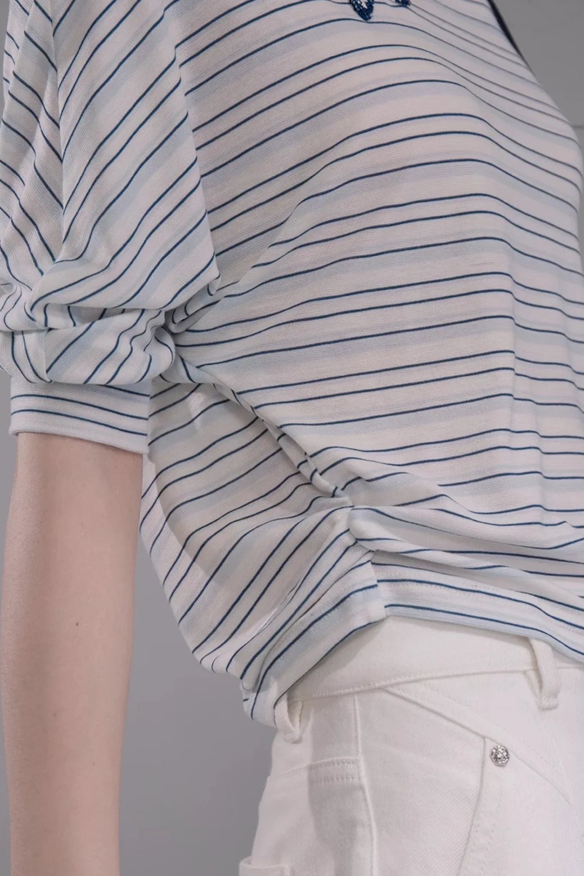 Starfish Off-Shoulder Tee
