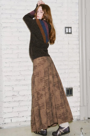 Stitched Pleated Layered Long Skirt