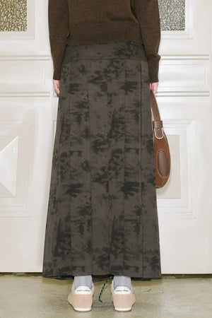 Stitched Pleated Layered Long Skirt