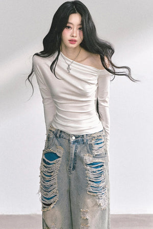Straight Shoulder Long Sleeve T-Shirt