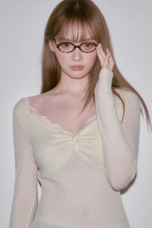Stretch Lace Slim Fit Base Top