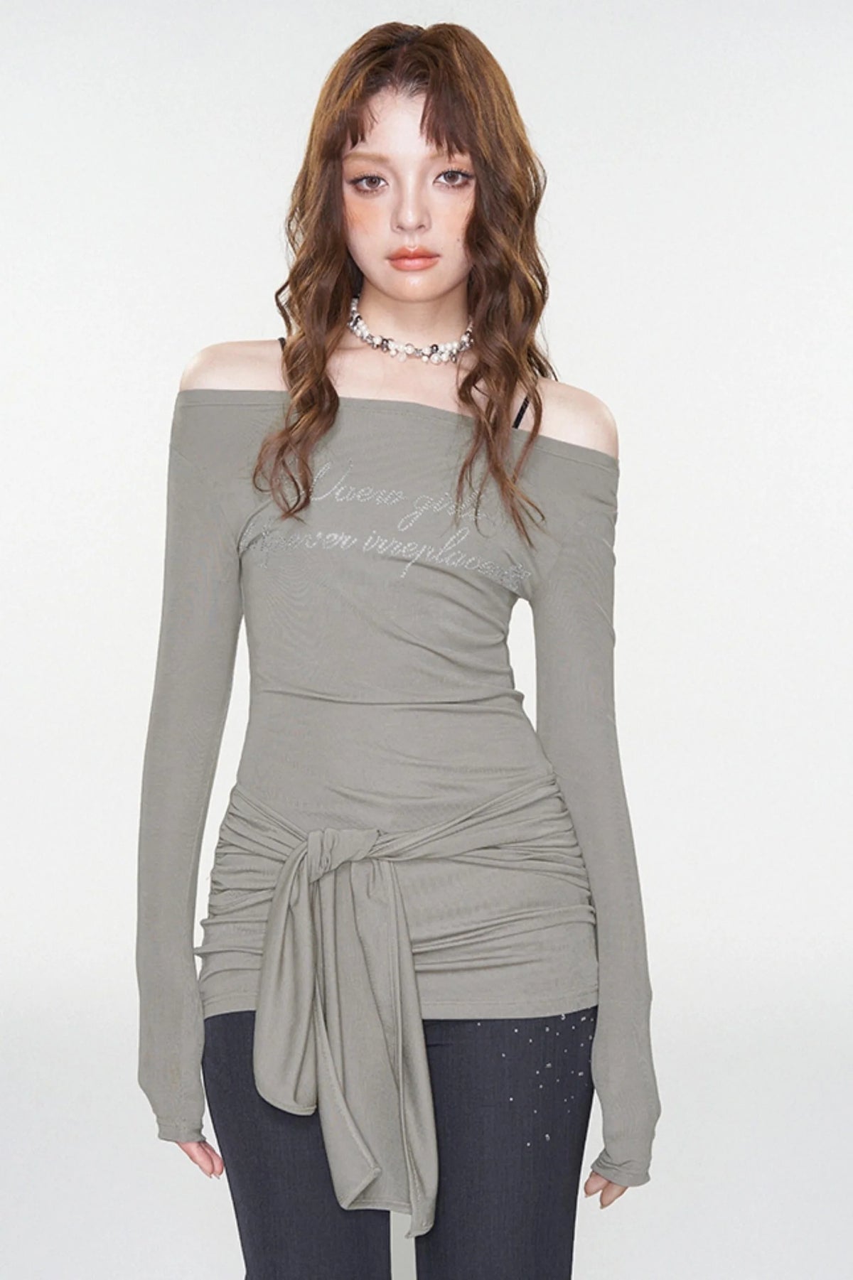 Stylish Letter Print One-Shoulder Top
