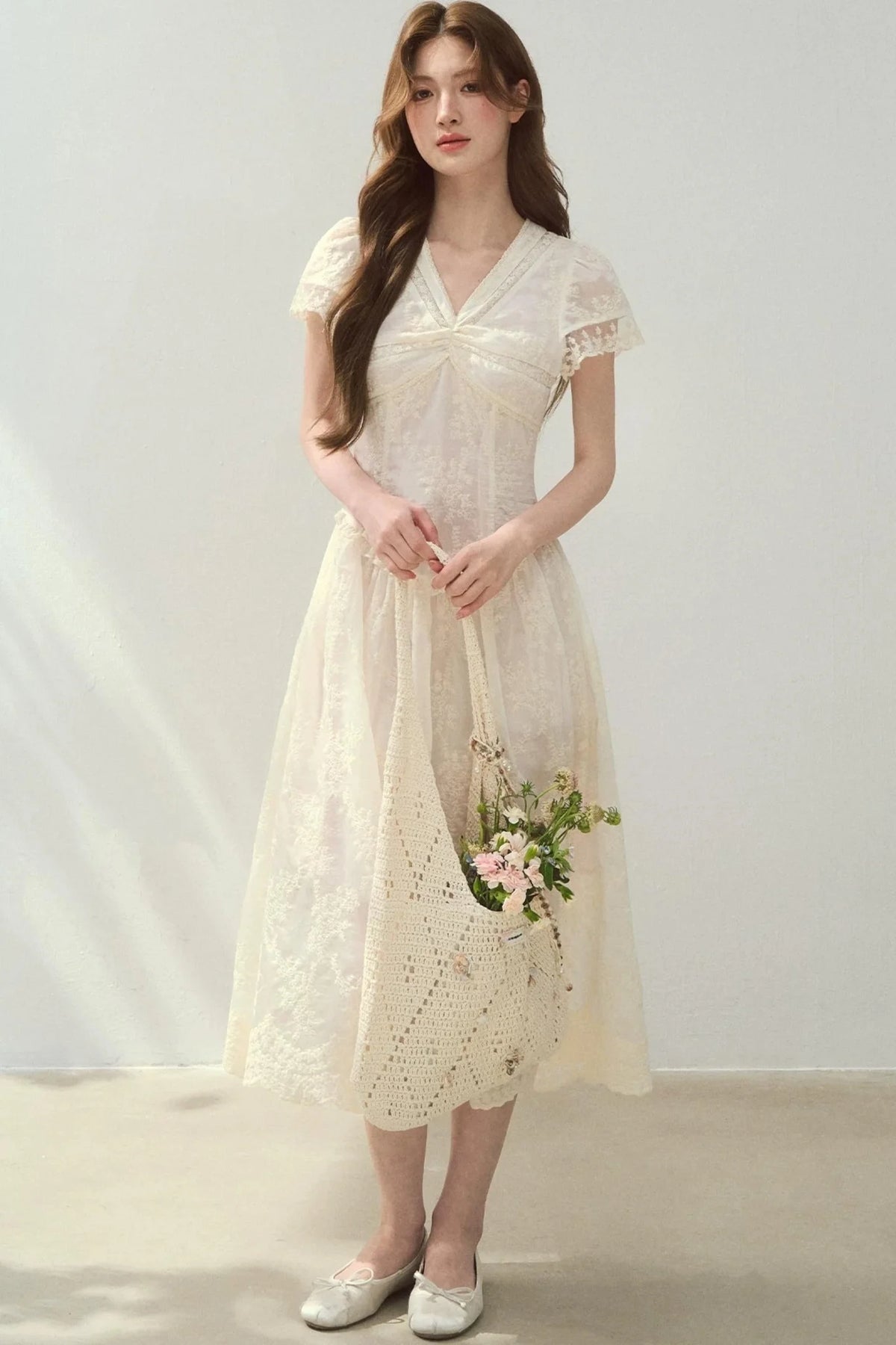 Sunlight Lace Waist-Cinching Dress