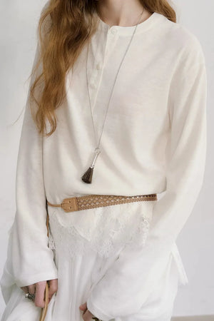 Swaying Silhouette Lace Top