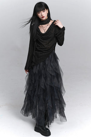 Swing-Necked Long-Sleeved Top