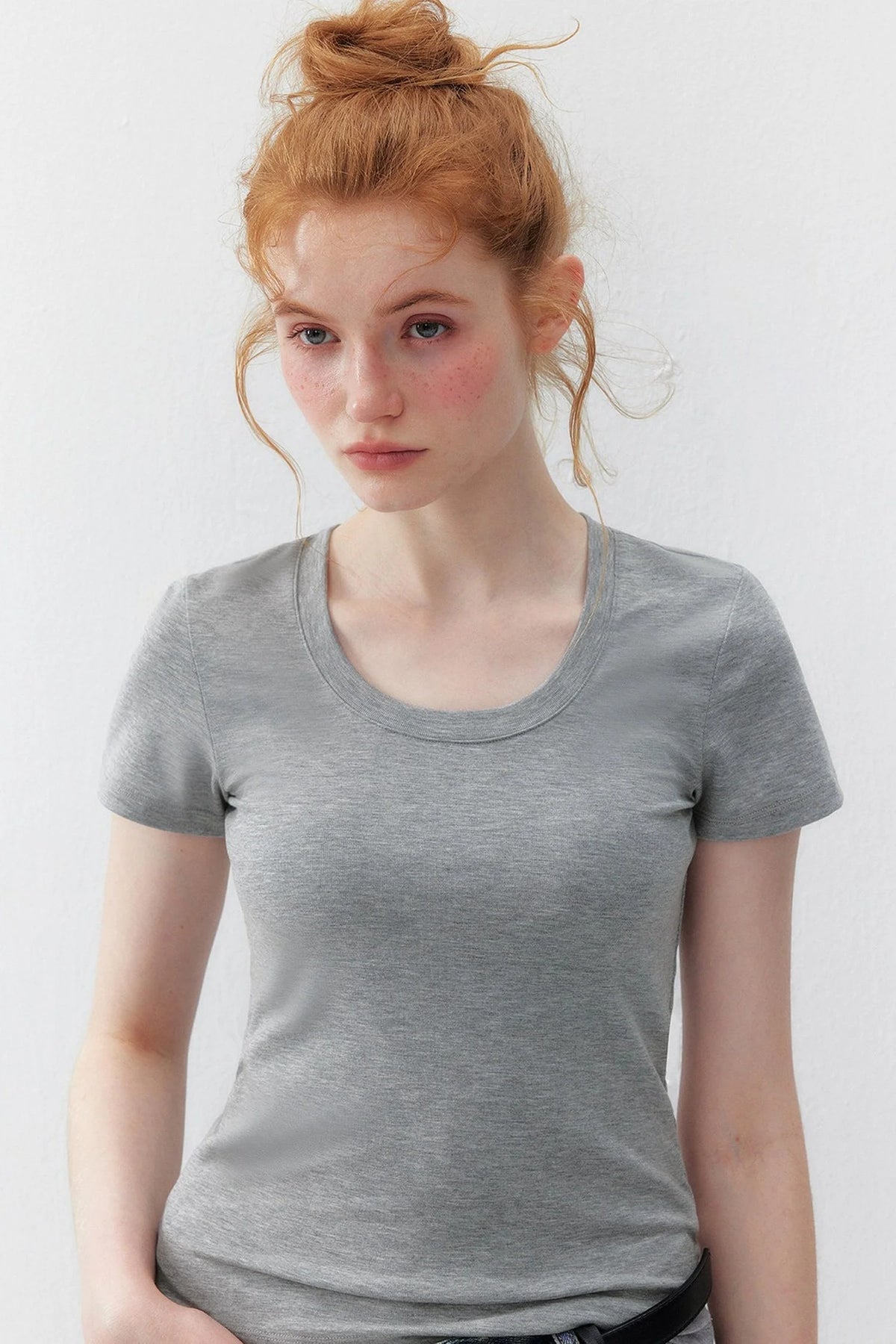 Tencel U-Neck Short-Sleeved T-Shirt