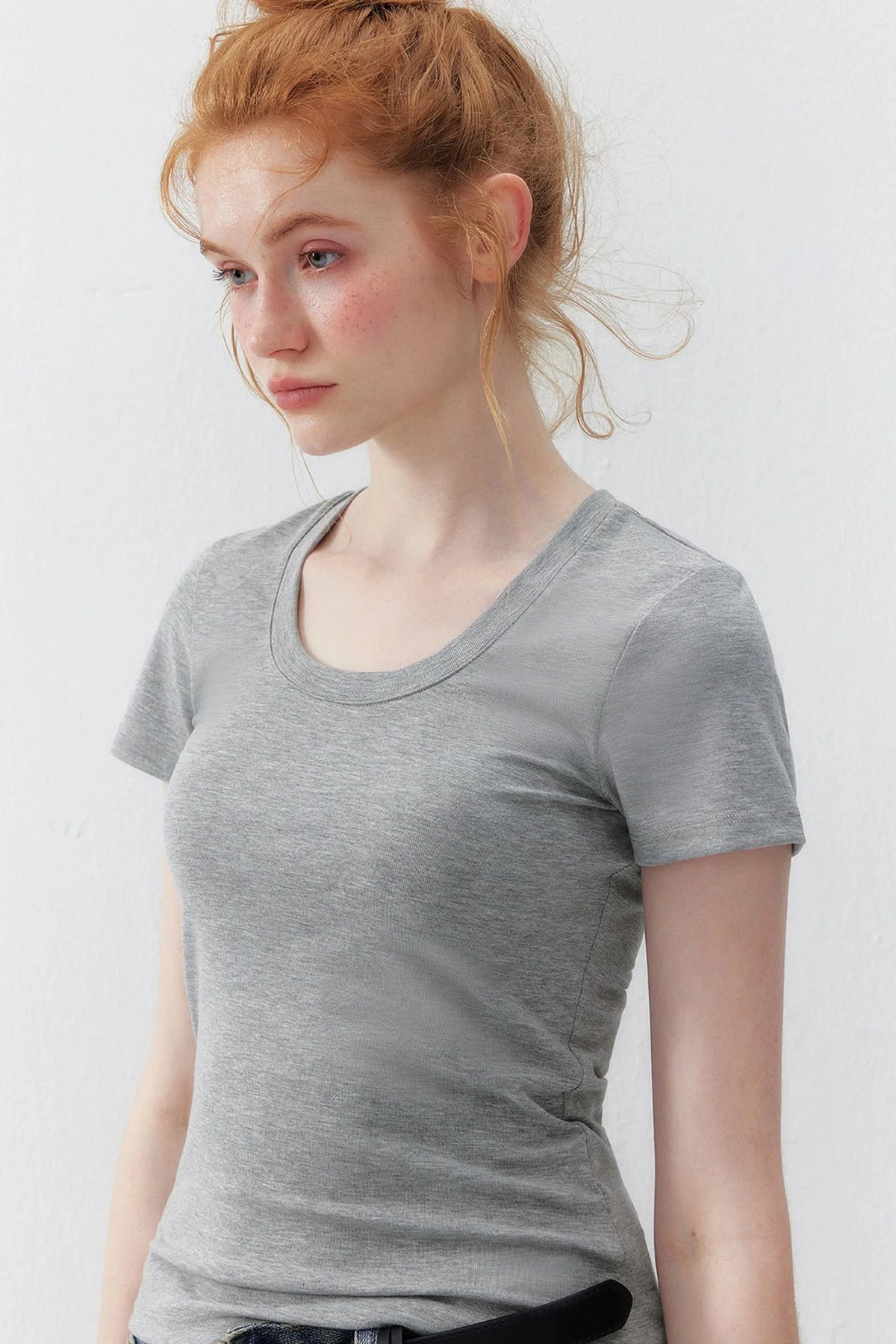 Tencel U-Neck Short-Sleeved T-Shirt