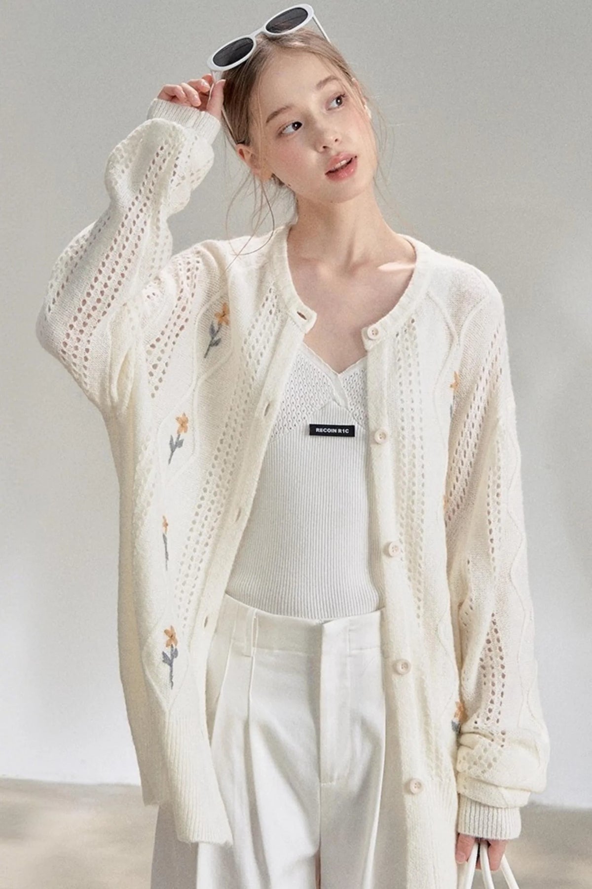 Textured White V-Neck Knitted Suspender Top