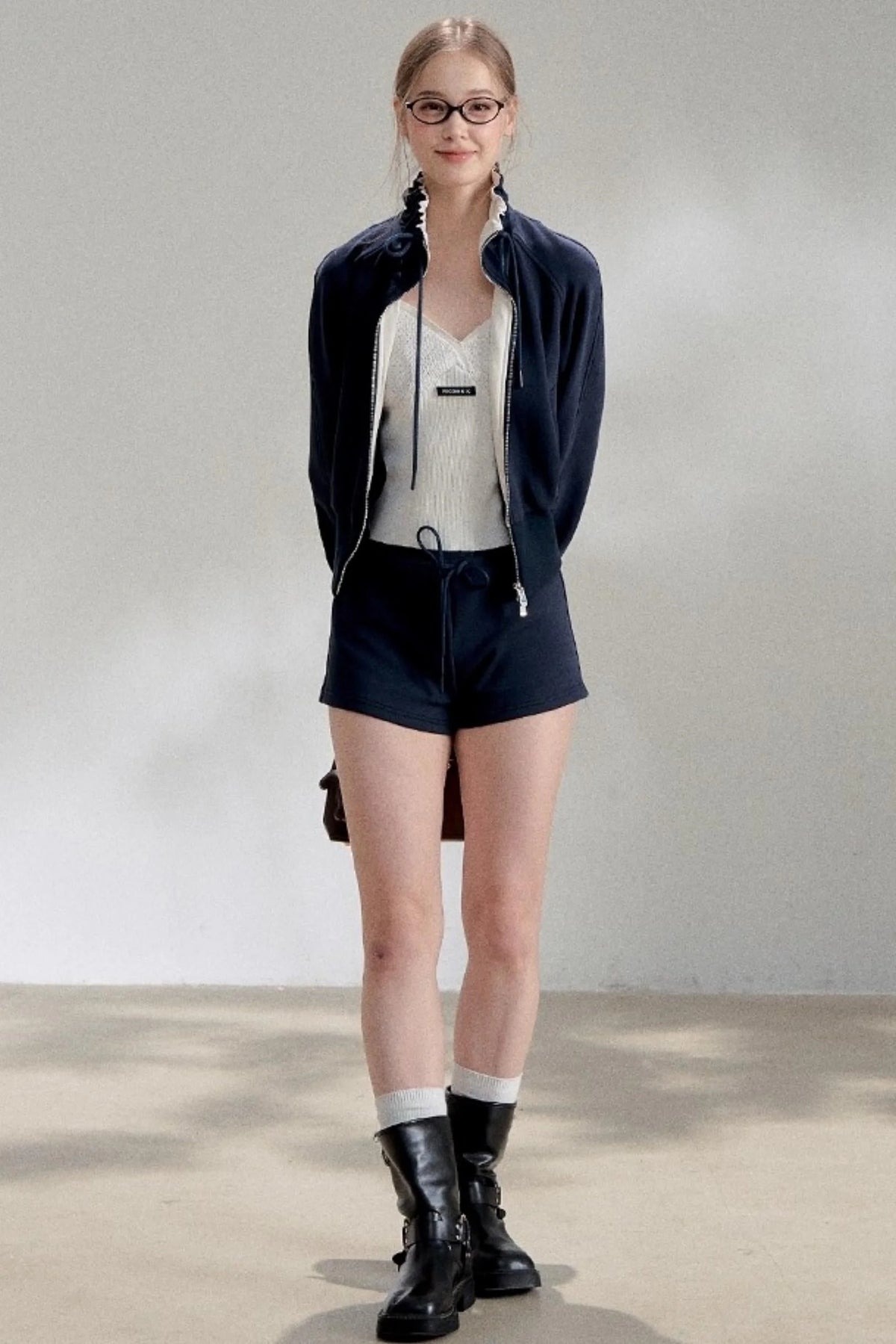Textured White V-Neck Knitted Suspender Top