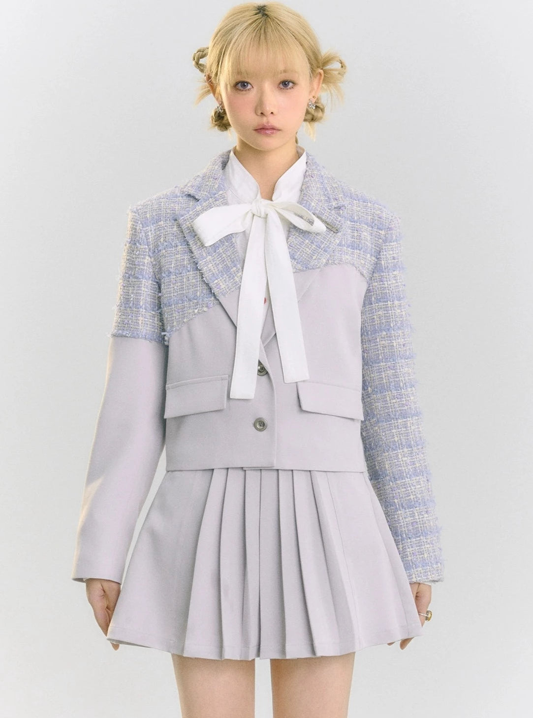 Thin and short stitching Suit