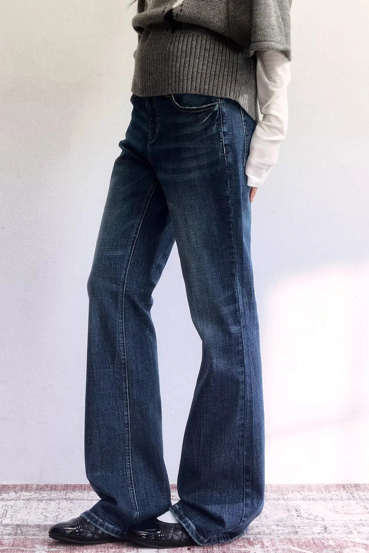 Thin Language Washed Denim Pants