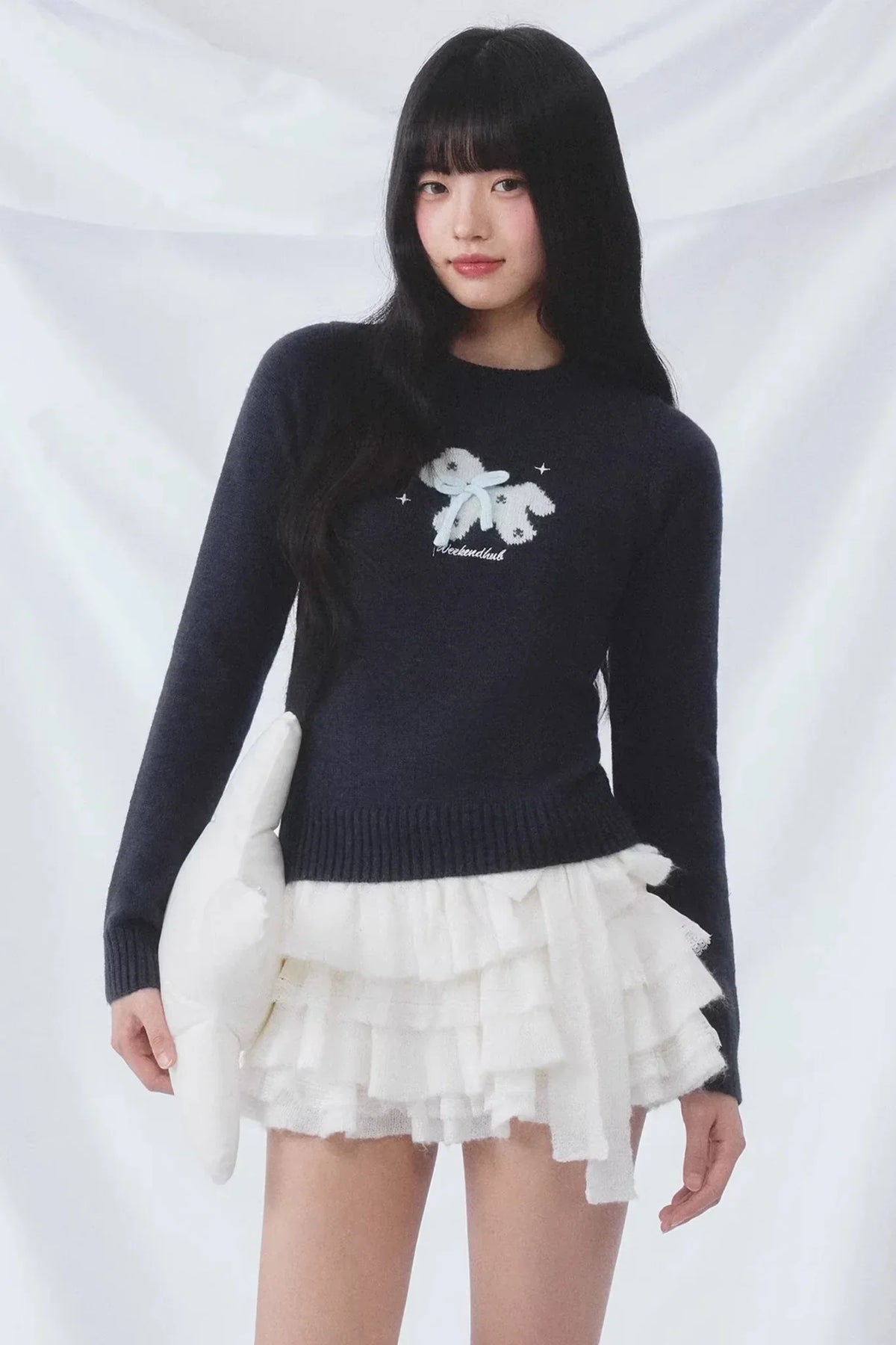 Three-Dimensional Bow Sweater