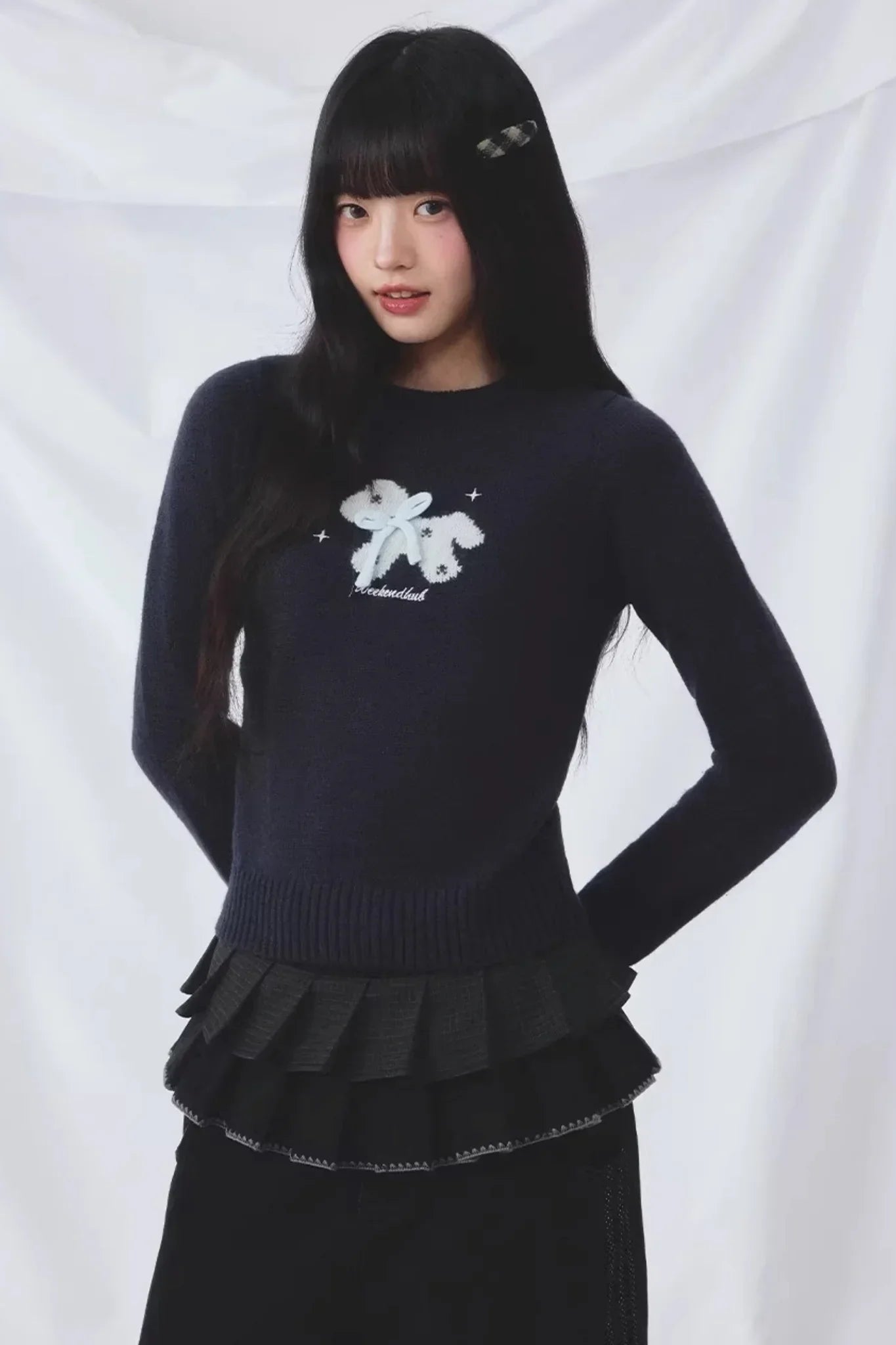 Three-Dimensional Bow Sweater