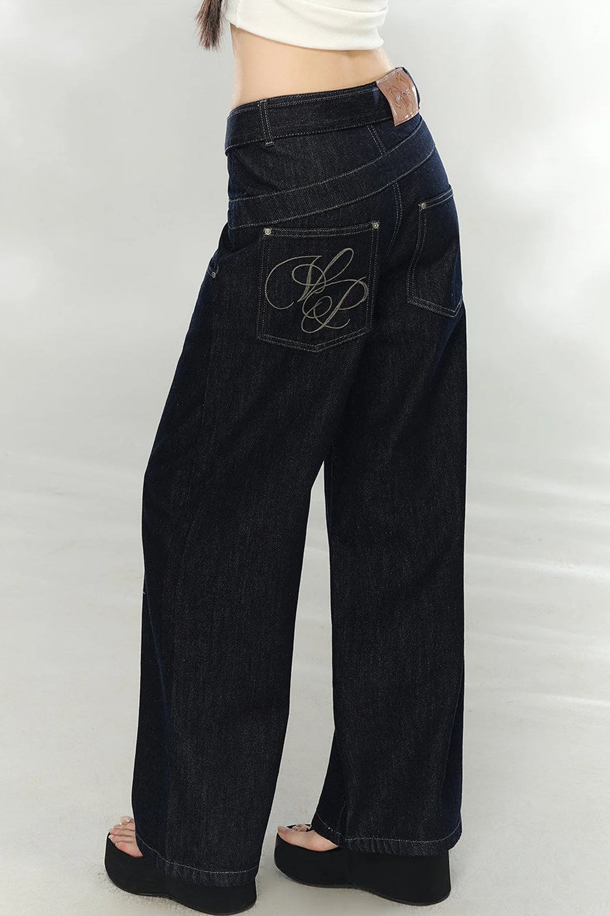 Three-Dimensional Embroidery Denim Pants