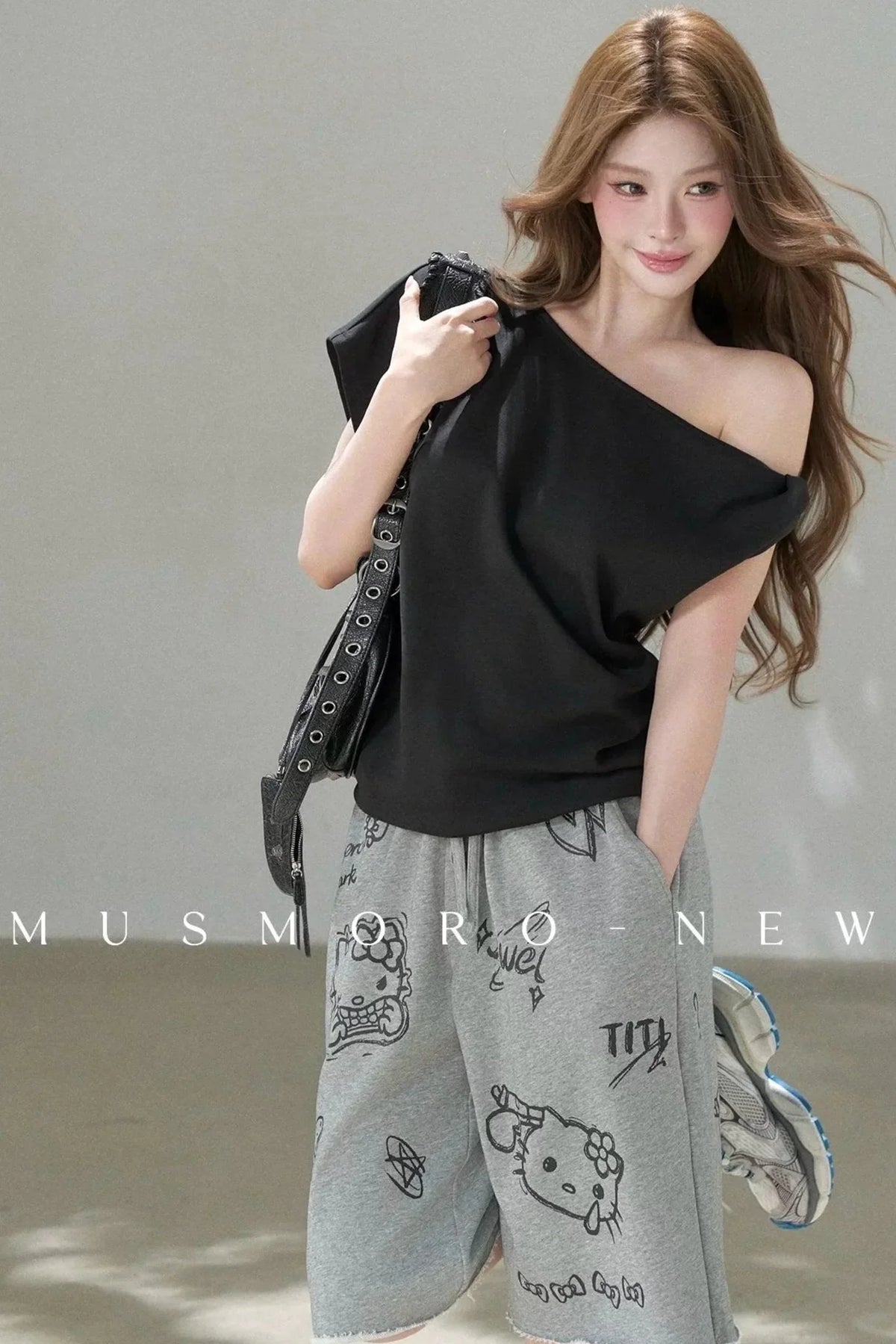 Three-Dimensional Twist Shoulder Top