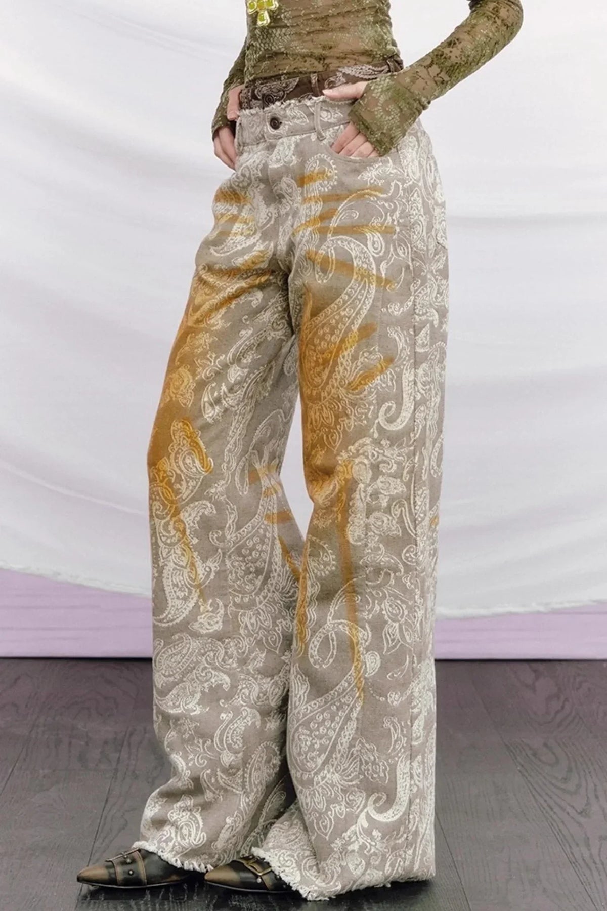 Tipsy Baroque Washed Jeans