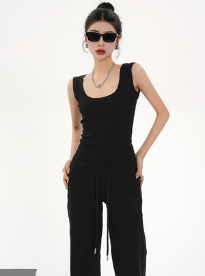 U-Neck Slim Wide Shoulder Top