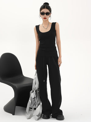 U-Neck Slim Wide Shoulder Top