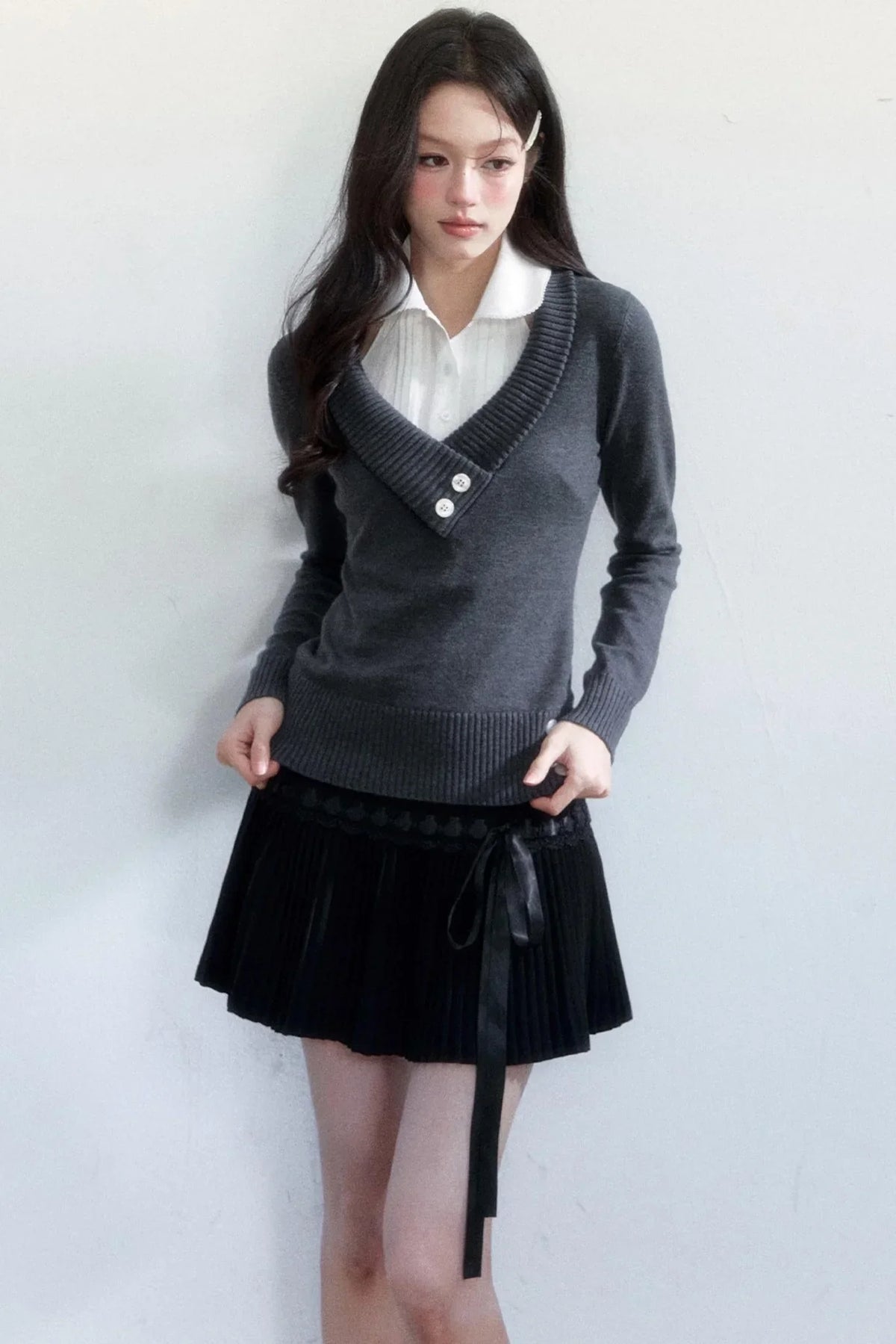 Unfinished Korean Decorative Collar Blouse