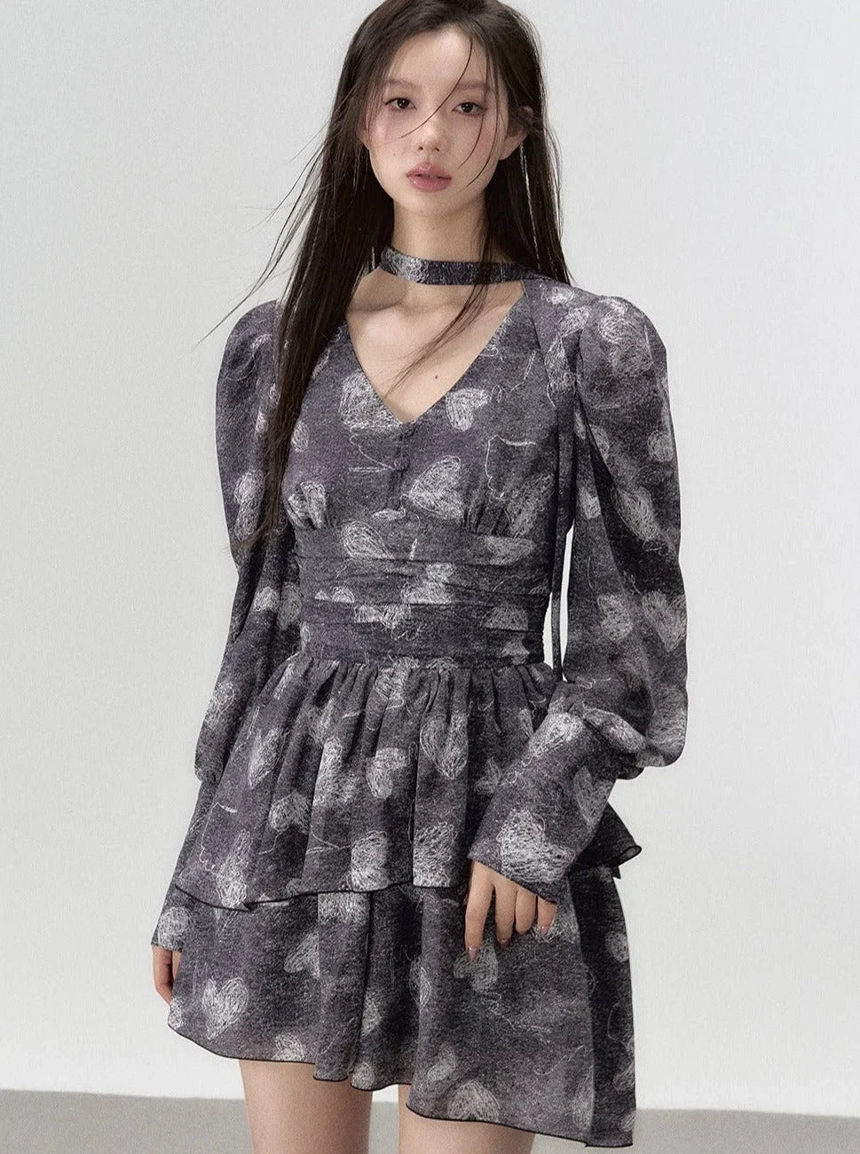 V-neck large floral waist long sleeve dress