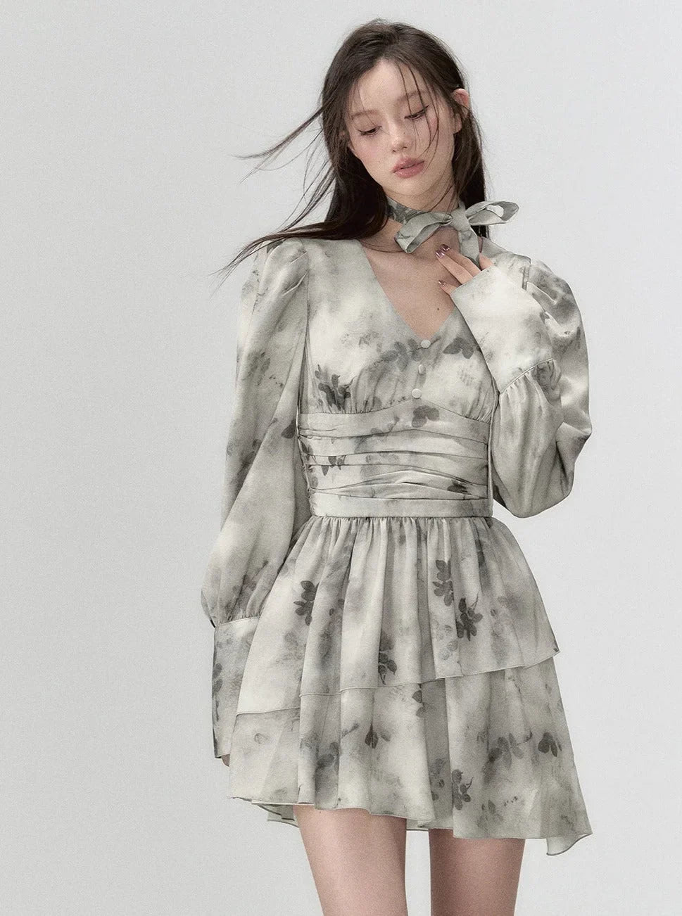 V-neck large floral waist long sleeve dress