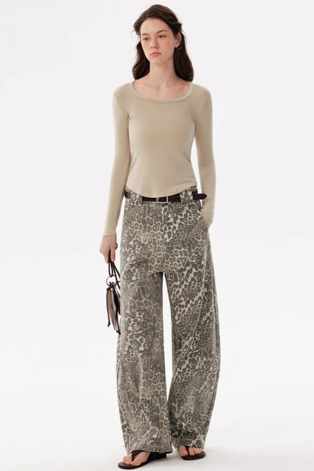 Versatile Silhouette Scimitar Pants