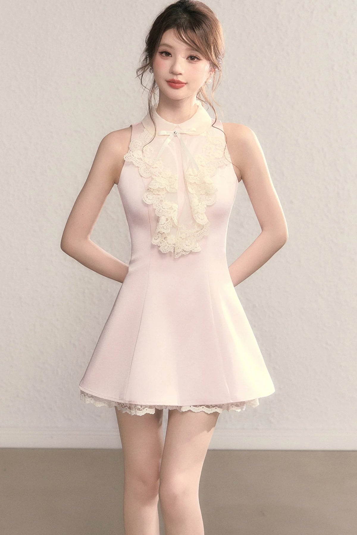 Vivian Retro Lace Collar Dress