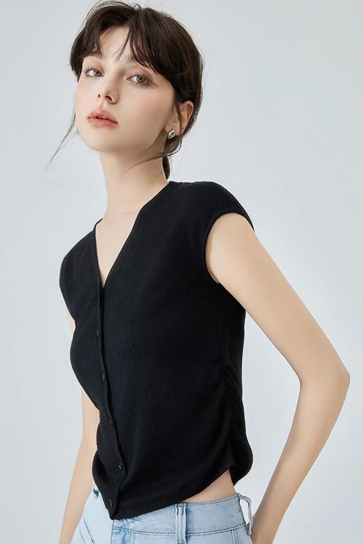 Waist-Fitted V-Neck Knit Top