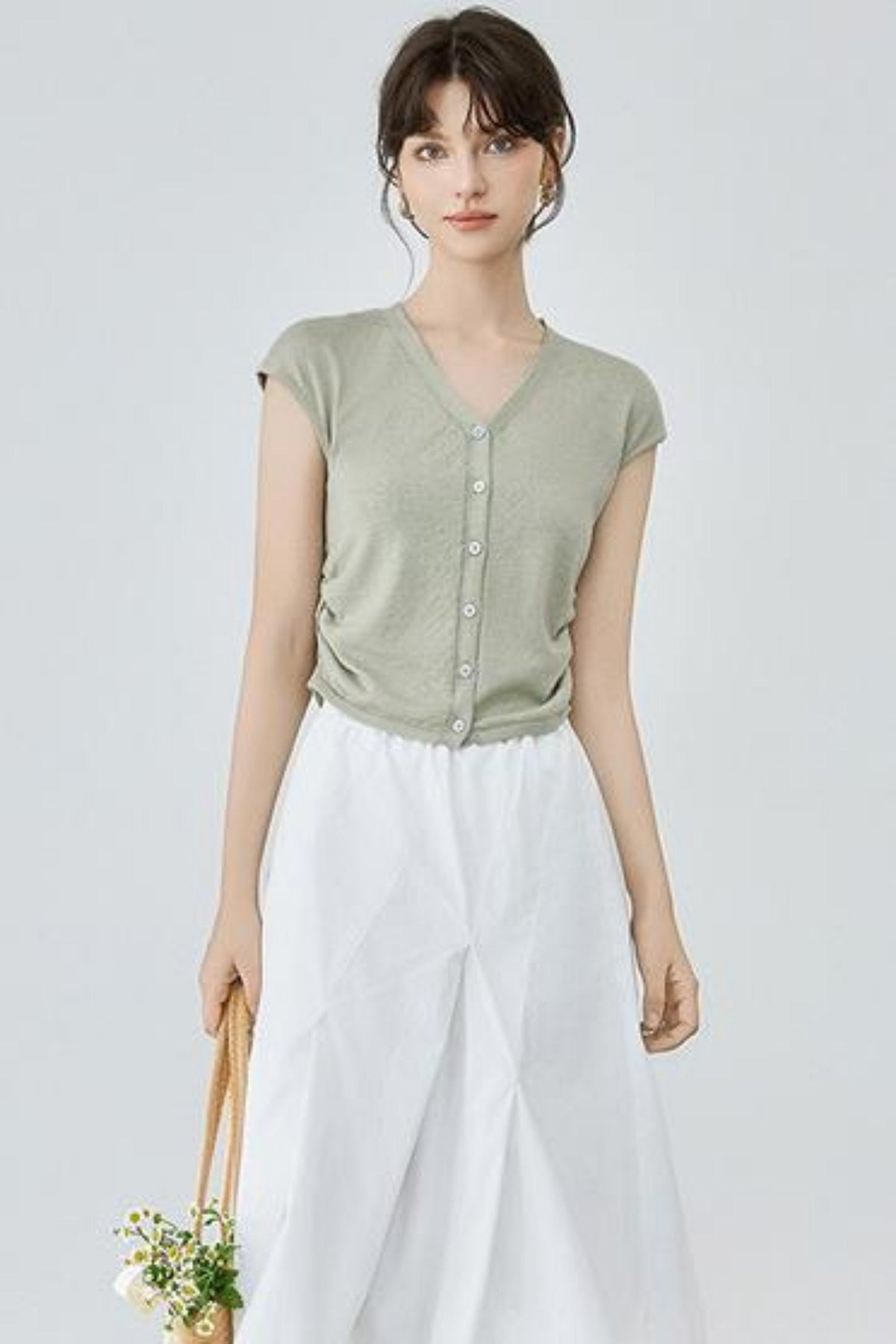 Waist-Fitted V-Neck Knit Top
