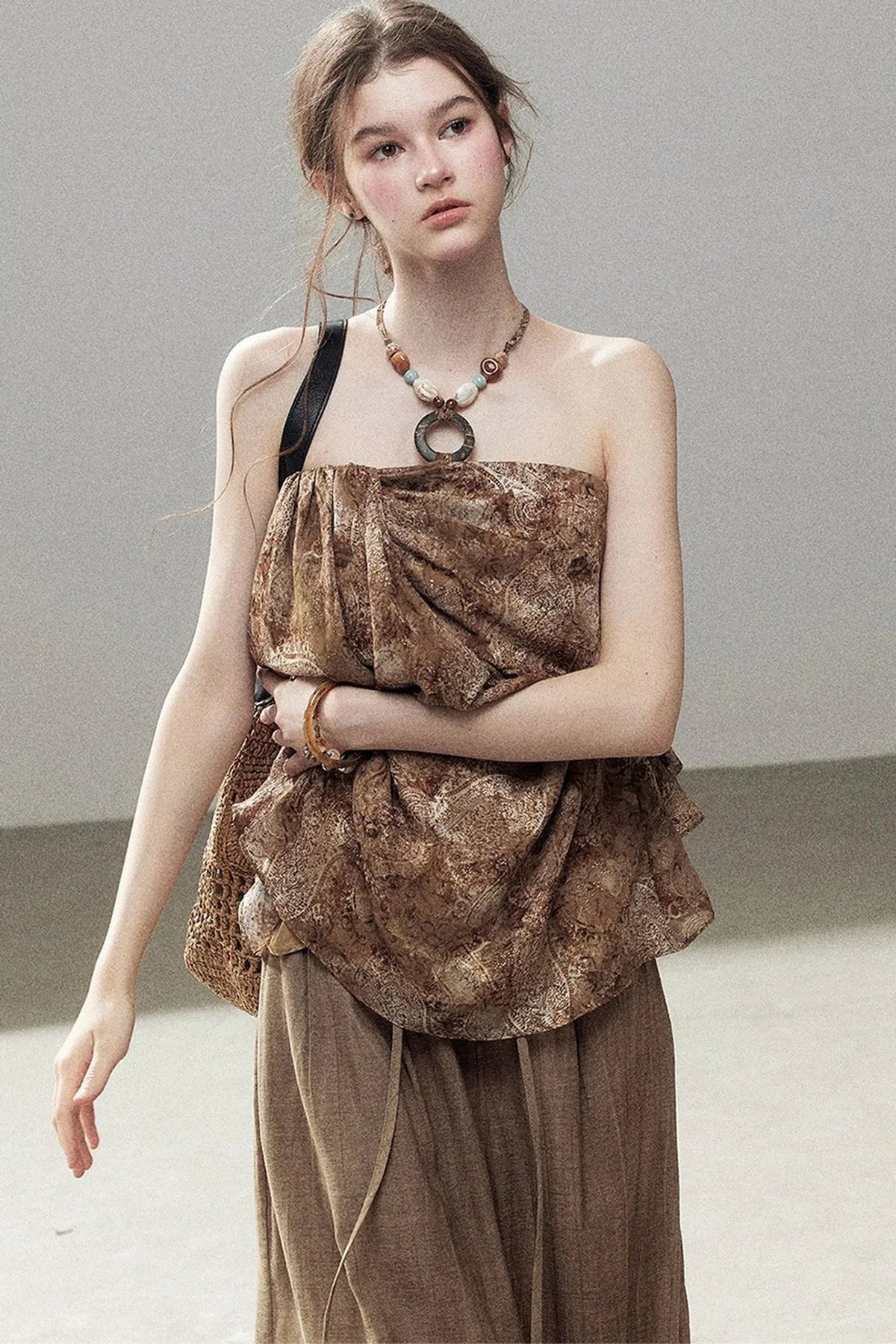 Wasteland Style Sleeveless Top and Brown Trousers Set-Up