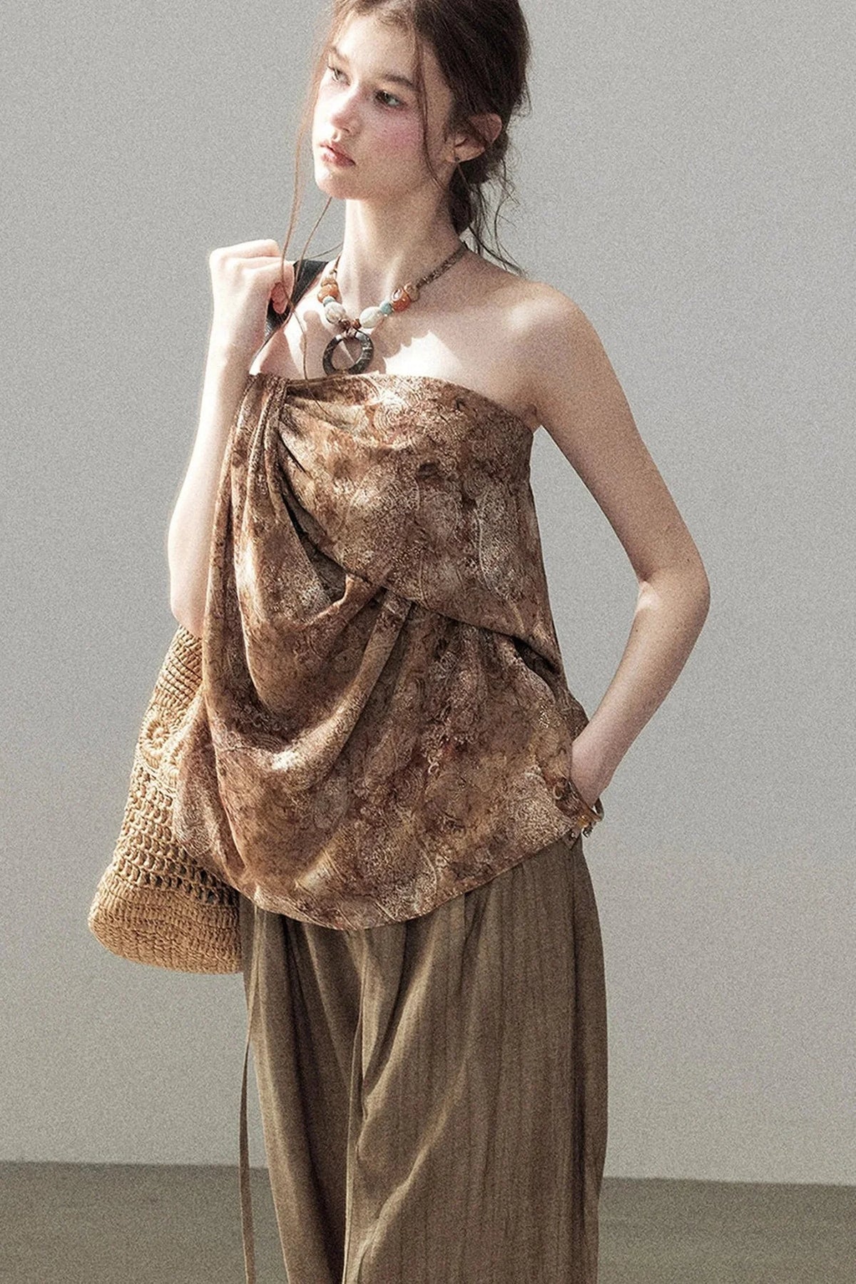 Wasteland Style Sleeveless Top and Brown Trousers Set-Up
