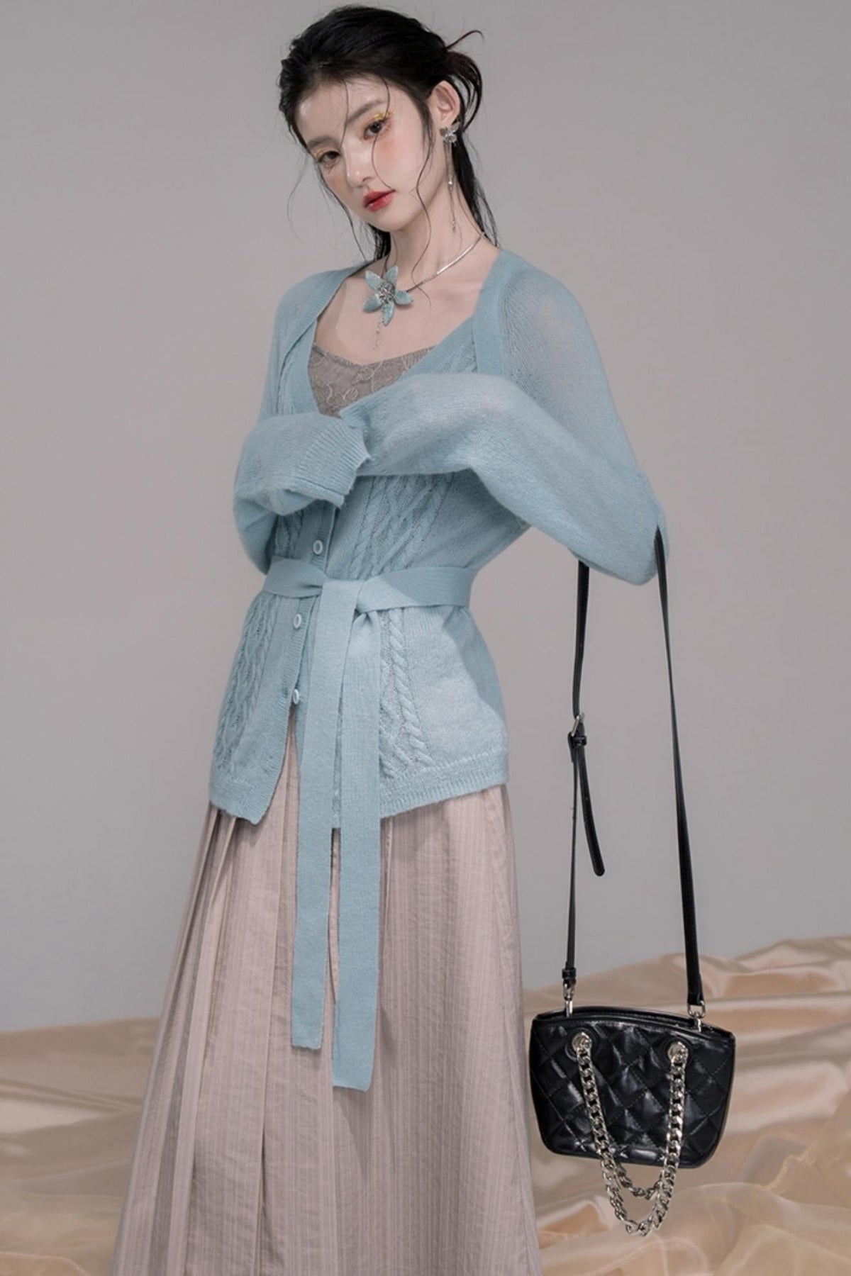 Wavy Wool Diamond Cardigan