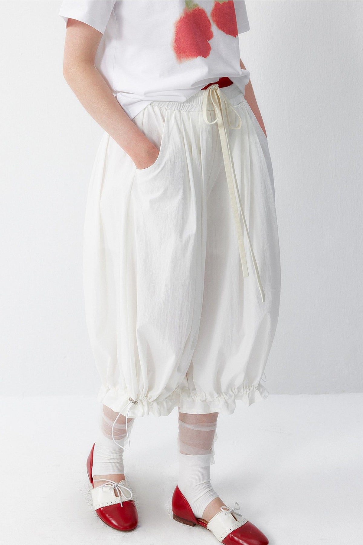 White Floral Lantern Pants