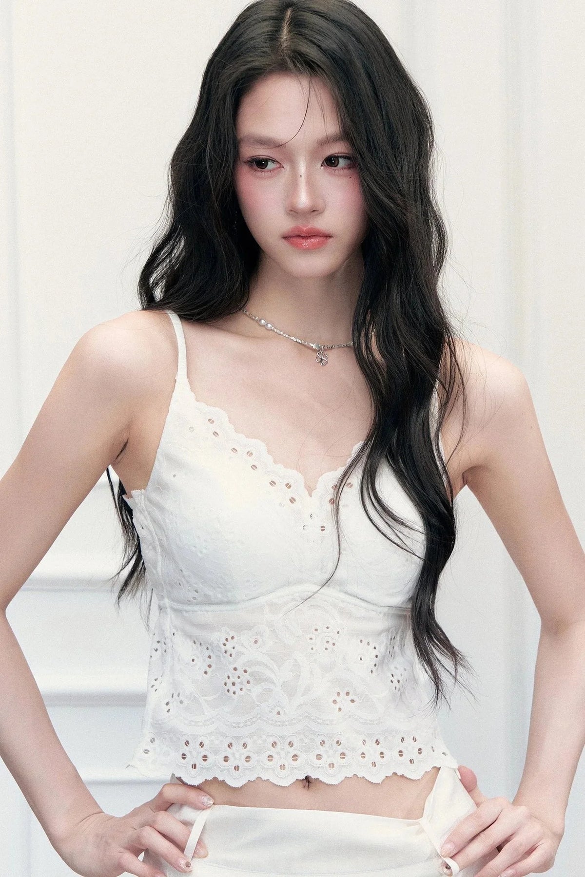 White French Hollow Embroidery V-Neck Camisole