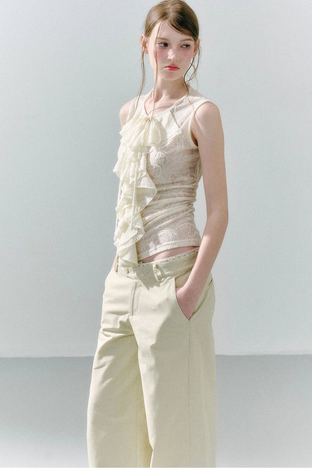 White Peach Wool Lace Ruffle Vest