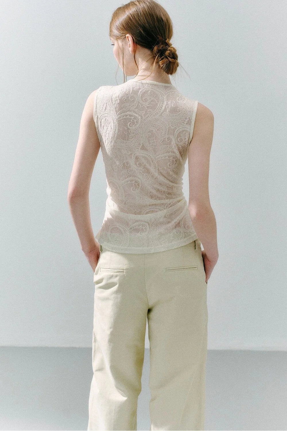 White Peach Wool Lace Ruffle Vest