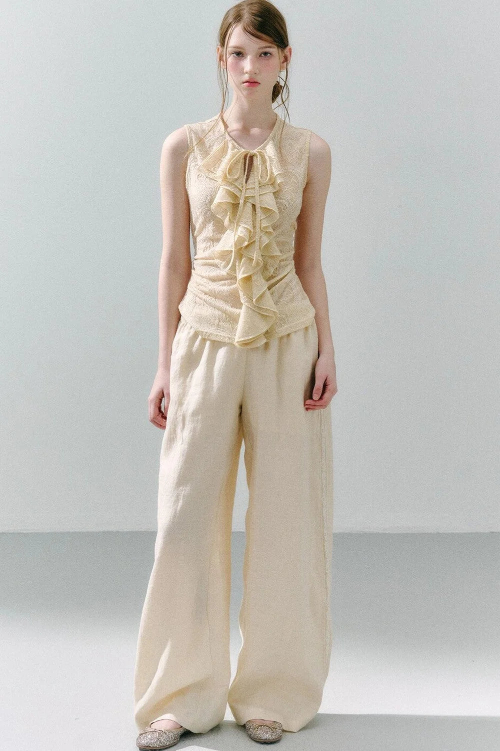 White Peach Wool Lace Ruffle Vest