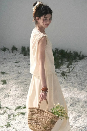 White Pleated Summer Set-Up