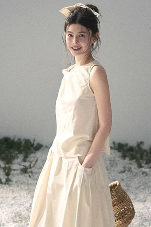 White Pleated Summer Set-Up