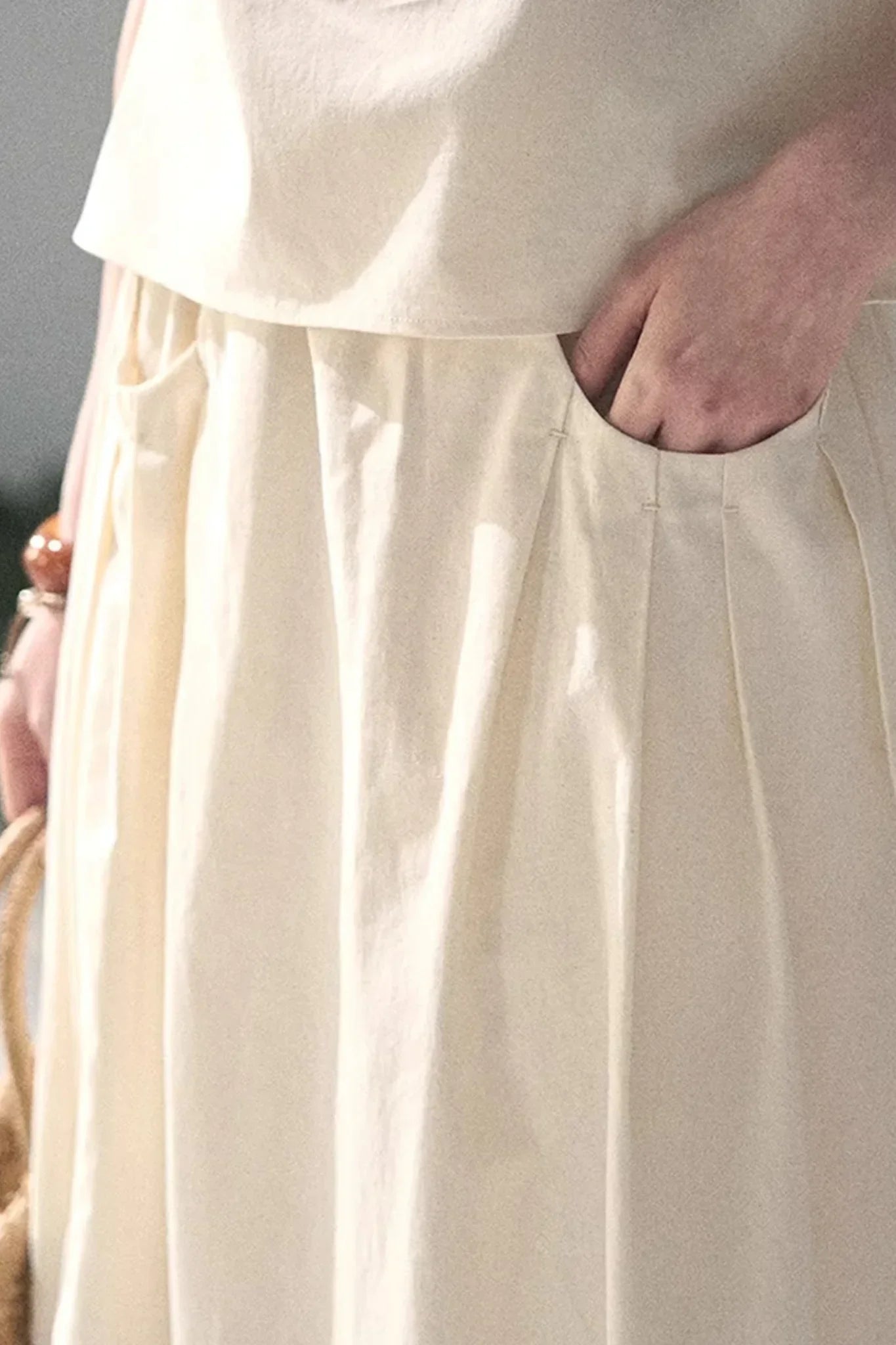 White Pleated Summer Set-Up