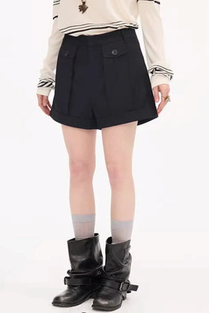 Wool Pleated Khaki Shorts