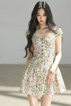 Youthful Floral Puffy Dress