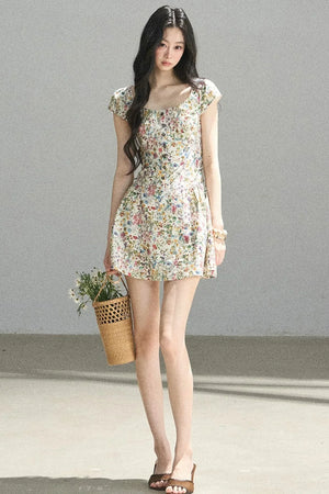 Youthful Floral Puffy Dress